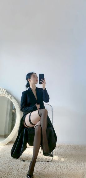 魔女最终还是和客人在一起_720动漫在线观看