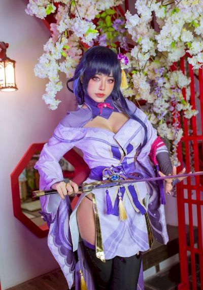 关上门的女教师_4K电影免费在线